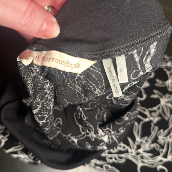 Soft Surroundings Fold Over Waist Abstract Print Sequined Cuff Pull On Pants Sm - Picture 8 of 8